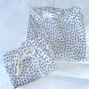 GILLI Medium Pajama Set